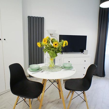 Modern Apartment In The City Center Katowice Kültér fotó
